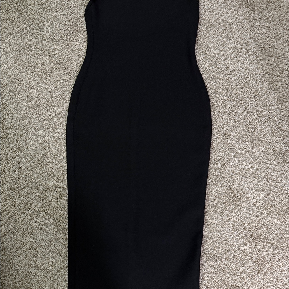 Elegant Black Sleeveless Dress